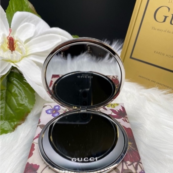 💐NIB GORG GUCCI FLORA LIMITED EDITION Compact Mirror w/Silver Floral Engraving - Picture 6 of 16